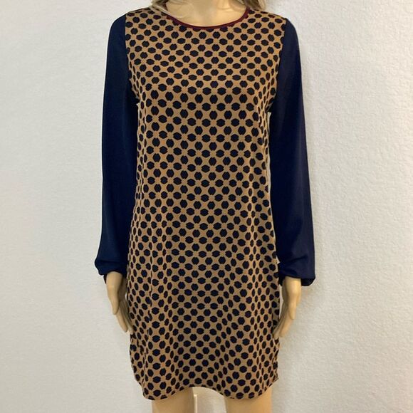 Everly Dresses & Skirts - Everly Small Shift Dress Blue Tan Excellent Condition